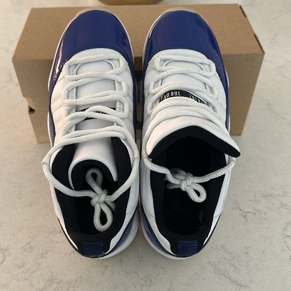 Women’s Jordan Concord 11s Lows - Picture 2 of 2